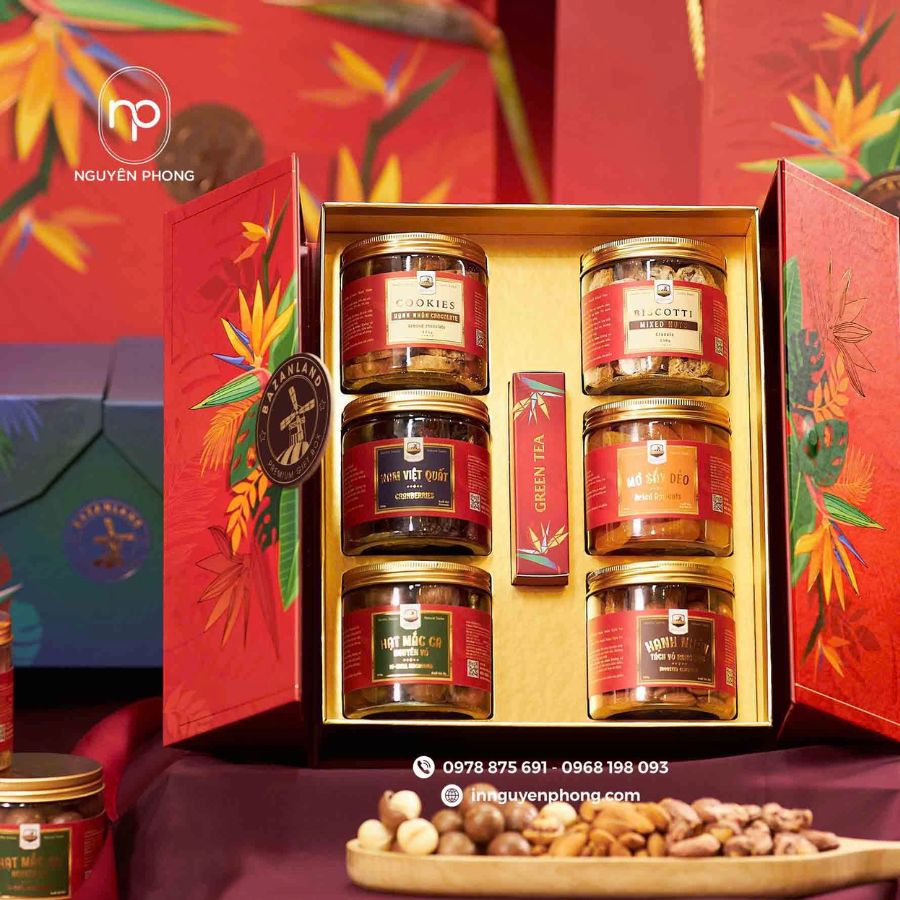 Hộp quà tết được gia công chỉn chu và in ấn đẹp mắt